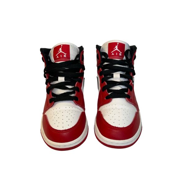 Nike Air Jordan 1 Retro Mid OG Chicago Size 4.5y - Picture 1 of 9